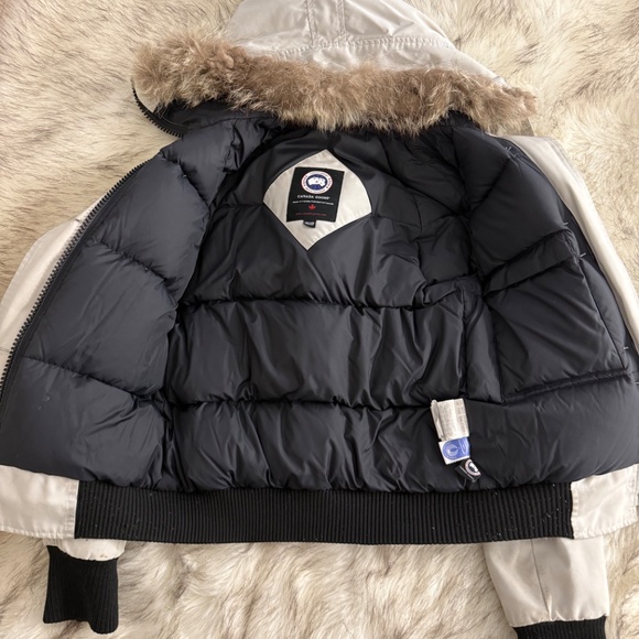 Canada Goose Bomber Jacket Puffer - Picture 4 of 4